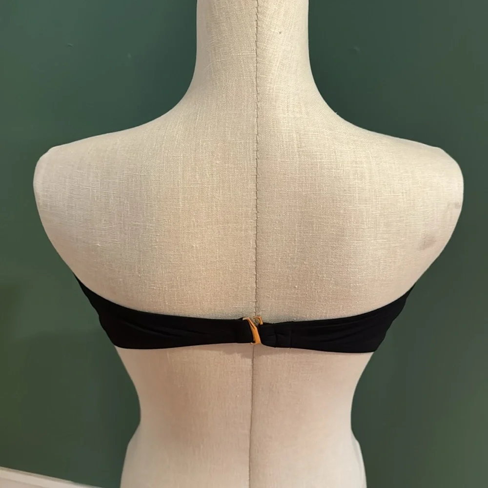 Women’s Michael Kors black swim top. Large‎